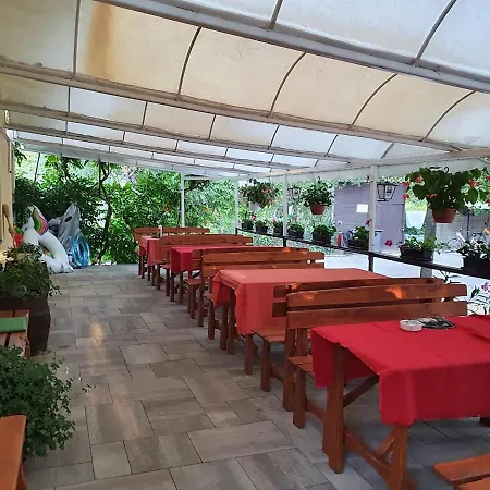 Eldorado Fogado Es 3* Vonyarcvashegy