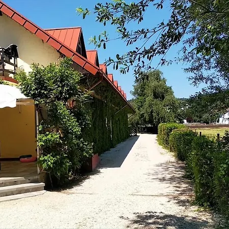 住宿加早餐酒店 Eldorado Fogado Es 3*